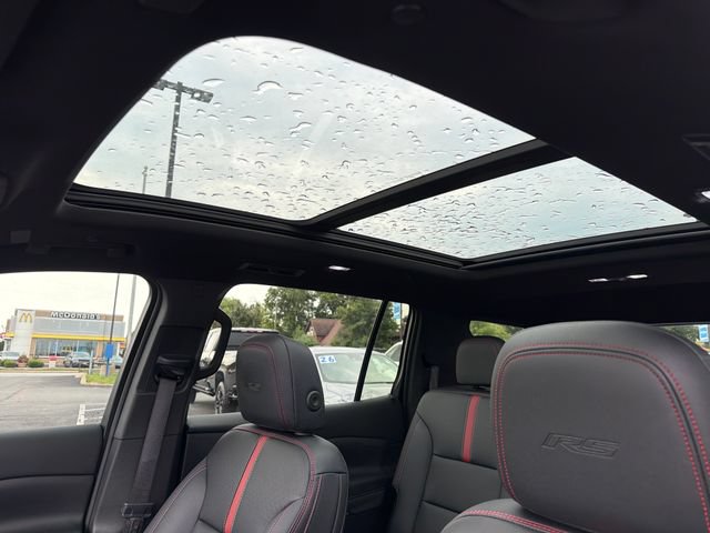 Used 2024 Chevrolet Traverse RS w/ LPO, Floor Liner Package FWD image 24