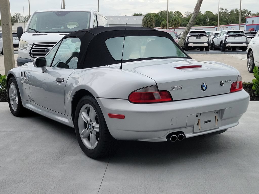 Used 2000 BMW Z3 2.5i RWD image 3