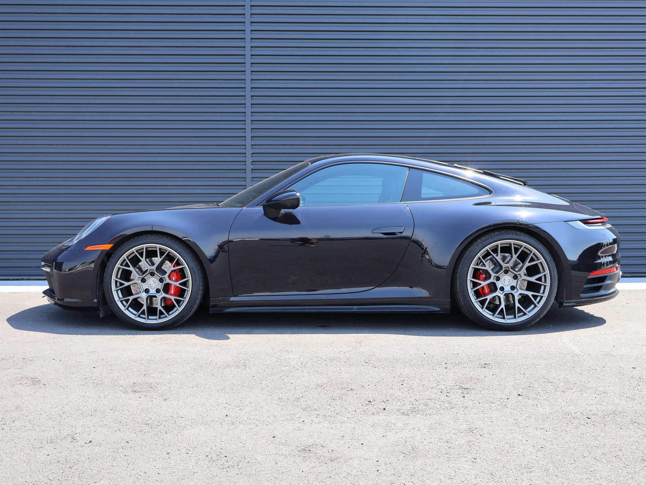 Used 2020 Porsche 911 Carrera 4S AWD/4WD image 2