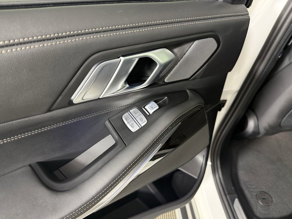 Used 2025 BMW X7 xDrive40i image 37