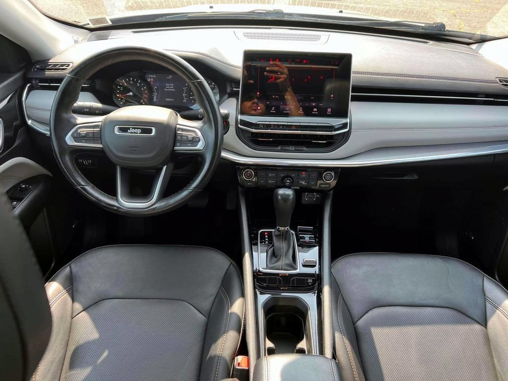 Certified 2022 Jeep Compass Limited w/ Sun and Sound Group AWD/4WD image 14
