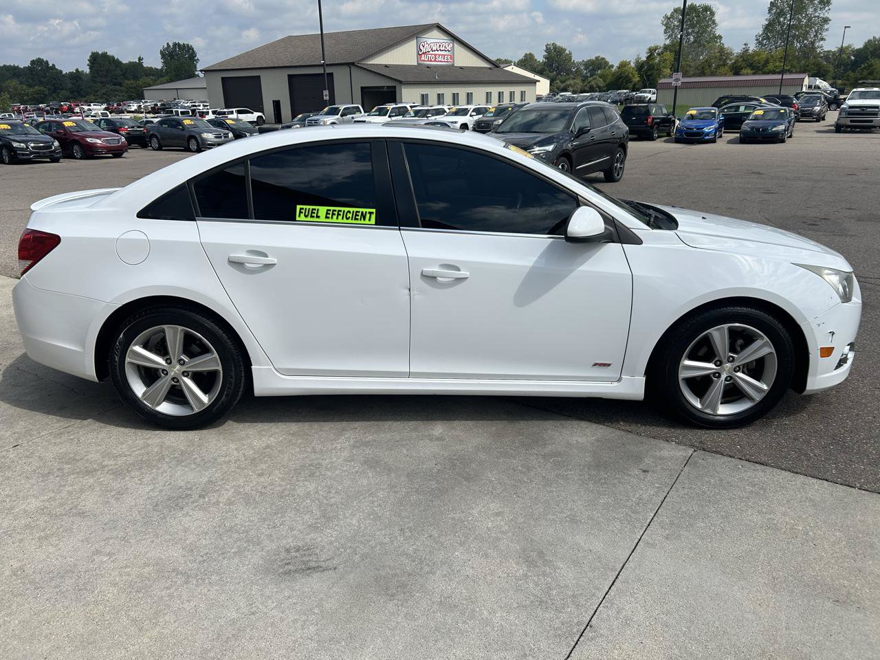 Used 2014 Chevrolet Cruze LT w/ RS Package FWD image 4