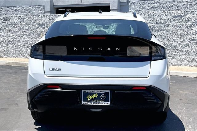 New 2026 Nissan Leaf Platinum+ w/ Illuminated Package FWD image 3