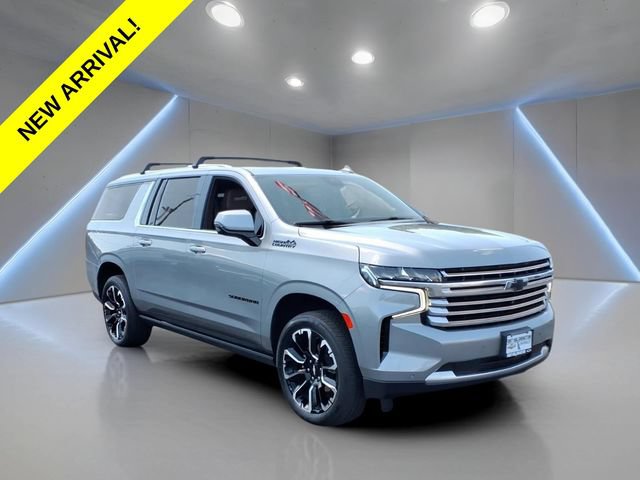 Used 2024 Chevrolet Suburban High Country AWD/4WD image 1