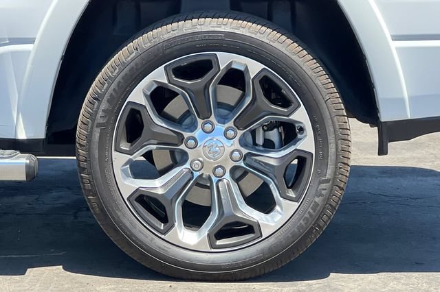 Used 2022 RAM 1500 Limited w/ Body Color Bumper Group AWD/4WD image 37