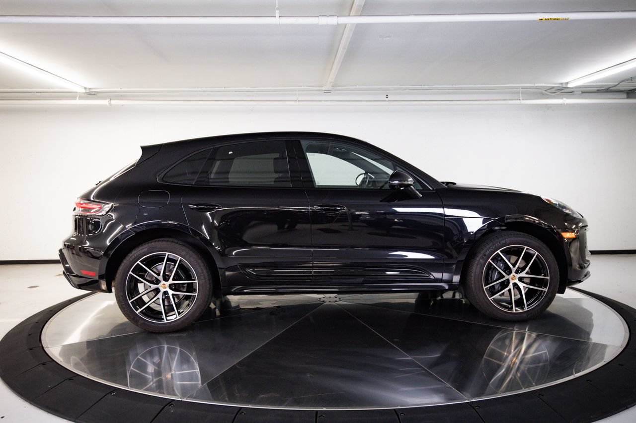 Certified 2023 Porsche Macan AWD/4WD image 8