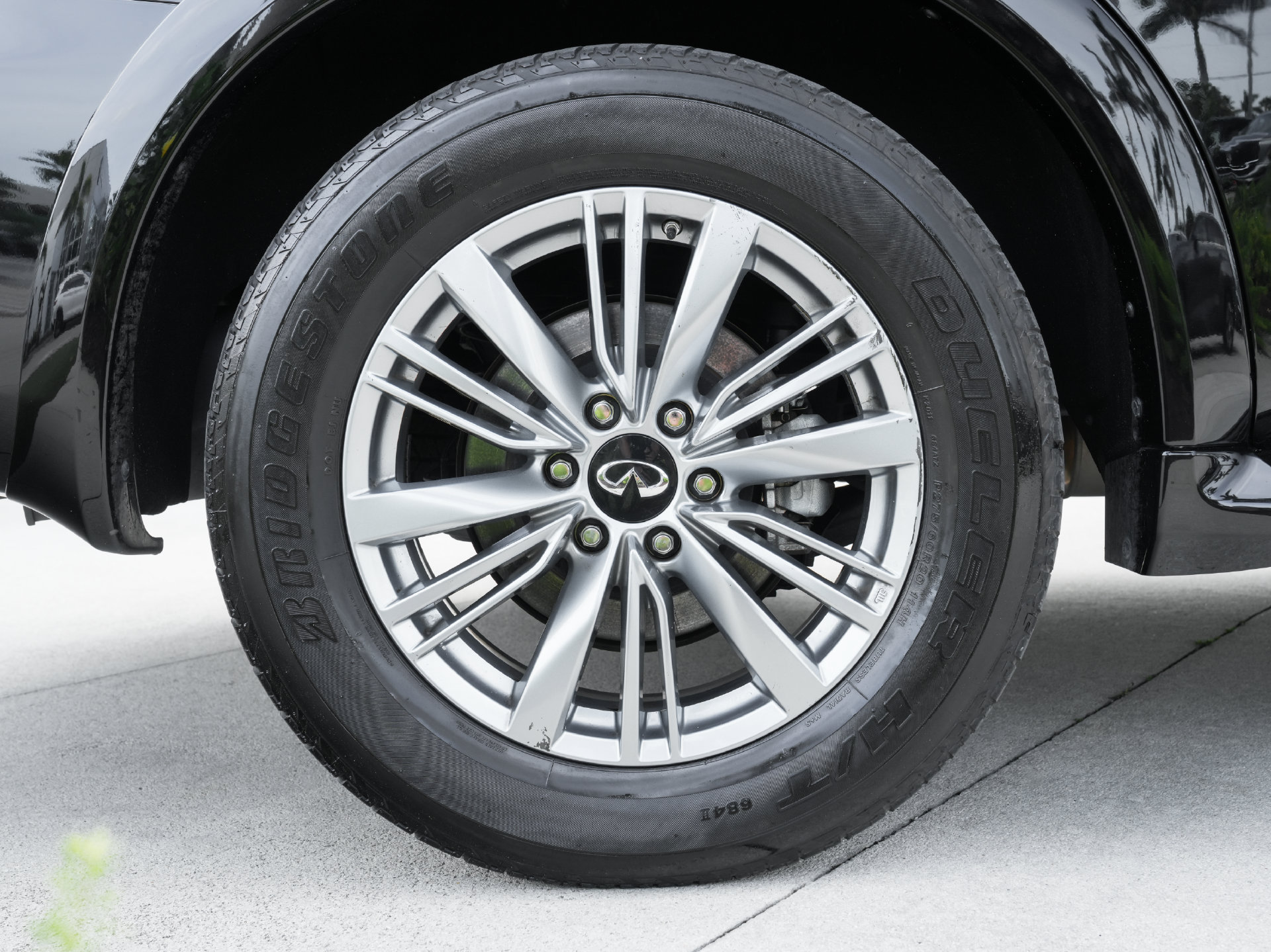 Used 2023 INFINITI QX80 Luxe w/ Cargo Package RWD image 29