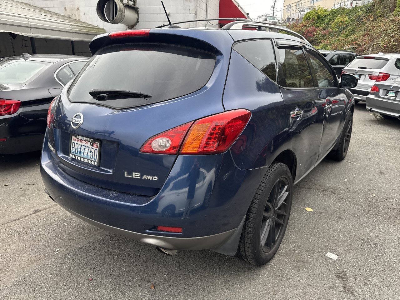 Used 2010 Nissan Murano LE AWD/4WD image 3