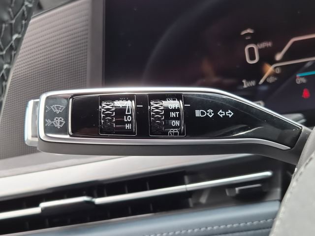 Used 2026 Cadillac Escalade IQ Sport 2 w/ LPO, ONYX Package image 24