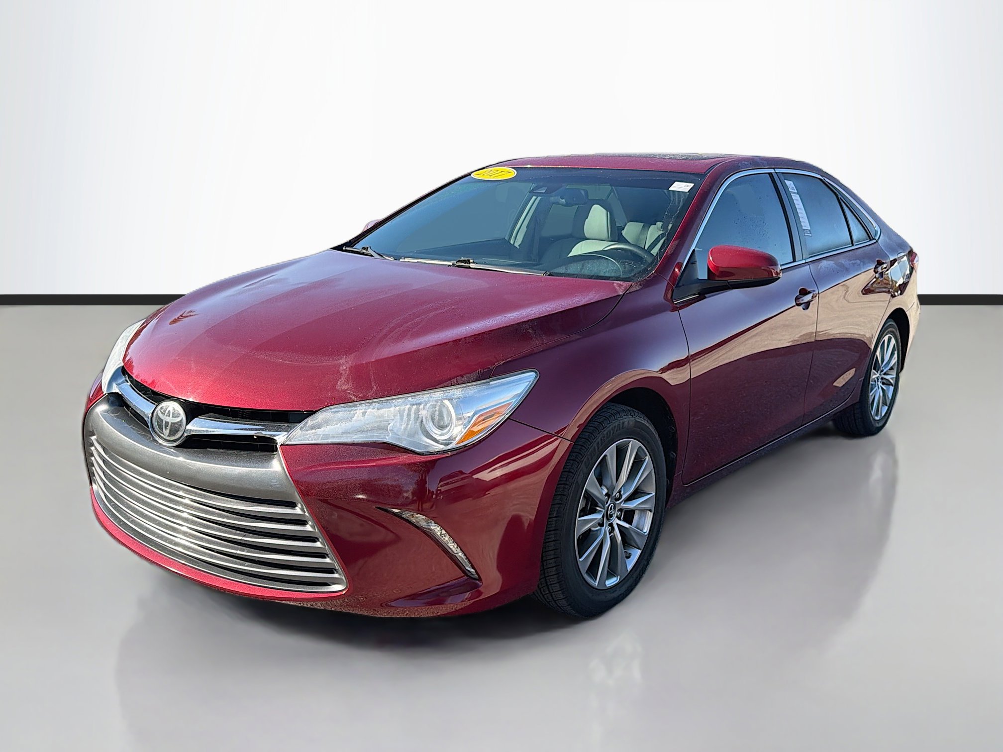 Used 2017 Toyota Camry XLE w/ Moonroof Package image 7