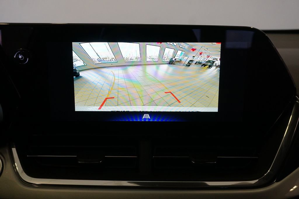 New 2026 Chevrolet Trax LT image 18