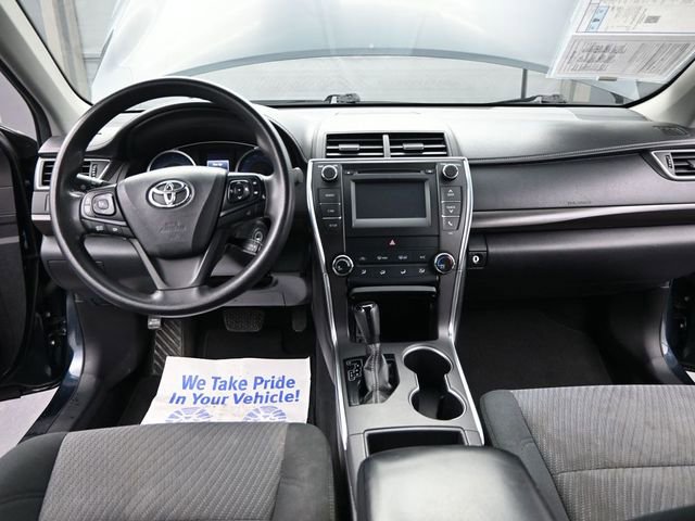 Used 2016 Toyota Camry LE image 30