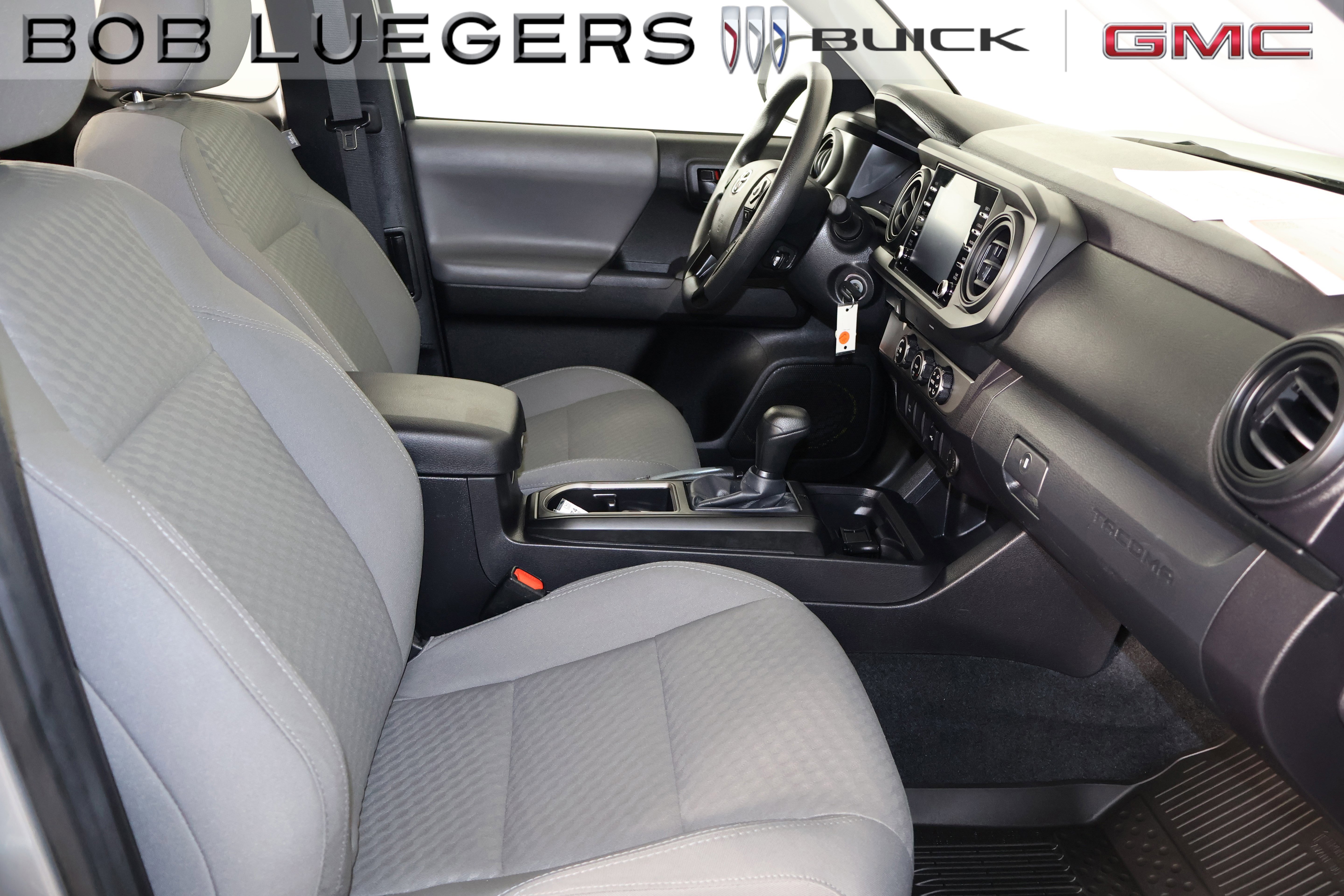 Used 2022 Toyota Tacoma SR RWD image 13