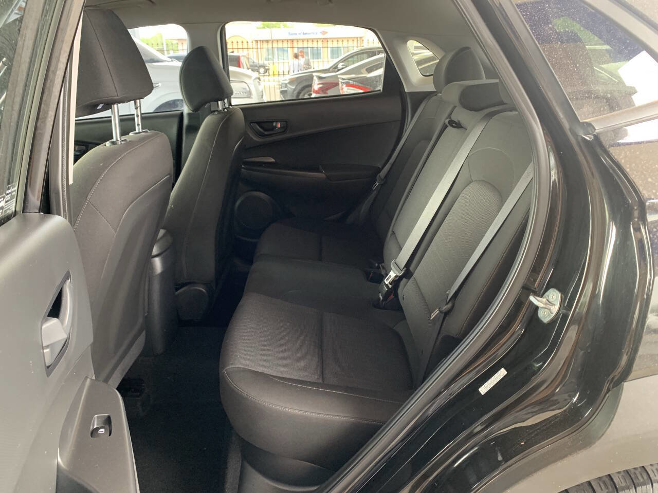 Used 2022 Hyundai Kona SEL FWD image 8