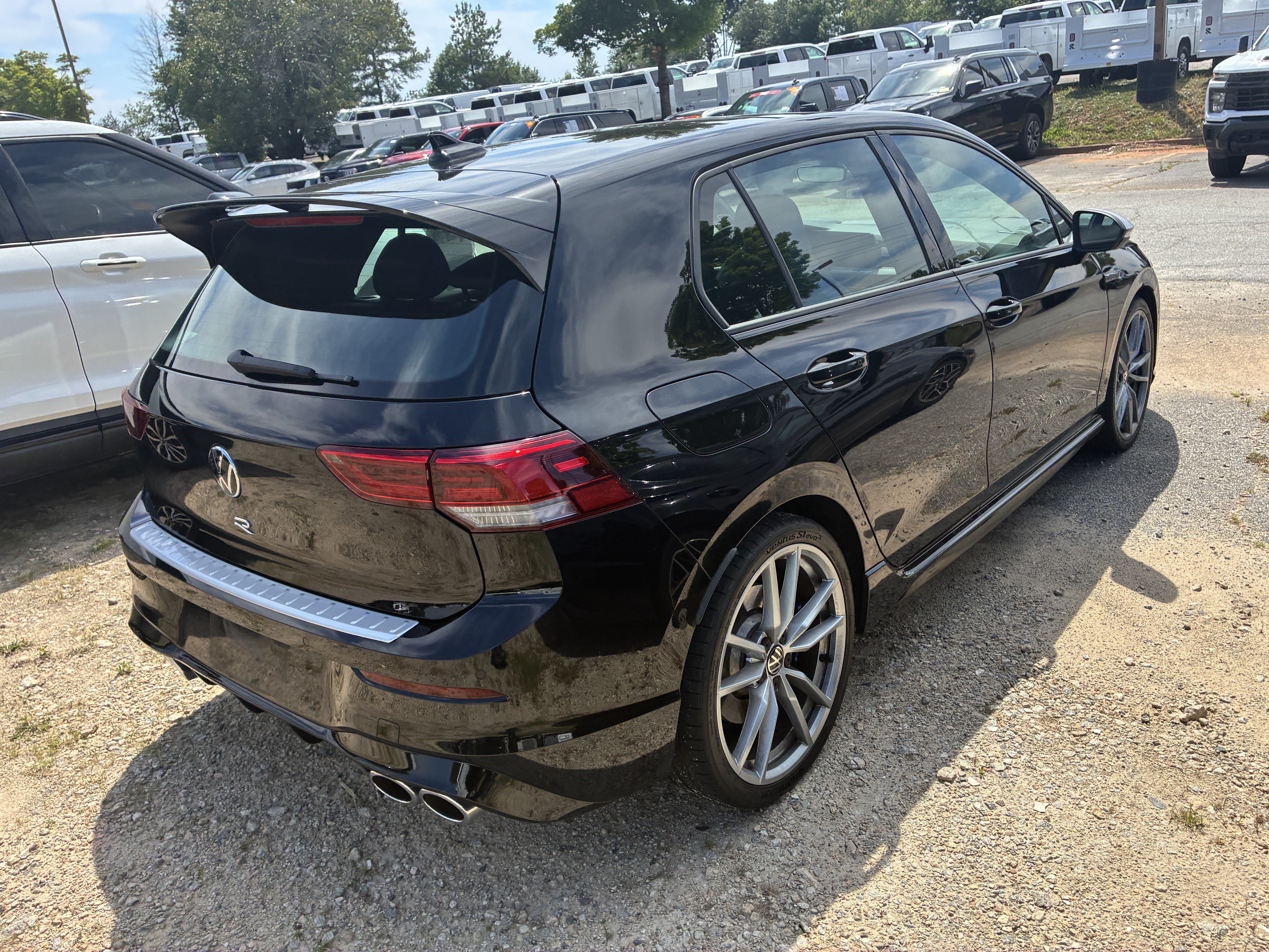 Used 2024 Volkswagen Golf R AWD/4WD image 8