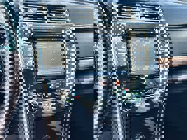 Used 2017 Toyota Camry XLE image 18