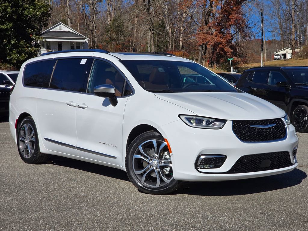 New 2026 Chrysler Pacifica Pinnacle image 16