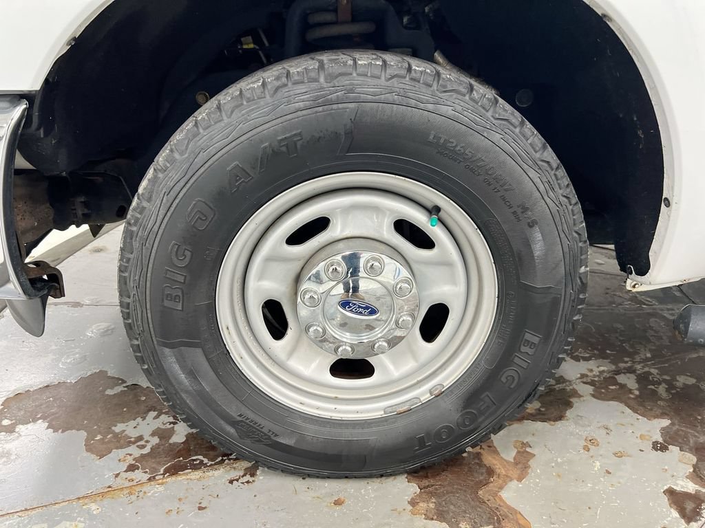 Used 2015 Ford F250 XL w/ Power Equipment Group RWD image 25