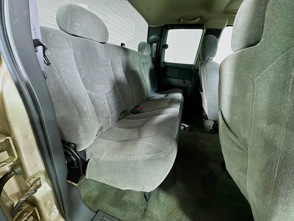Used 2005 Chevrolet Silverado 1500 LS AWD/4WD image 28