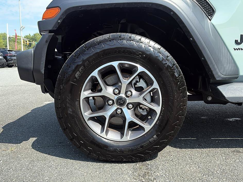 Used 2024 Jeep Wrangler Unlimited Sport AWD/4WD image 9