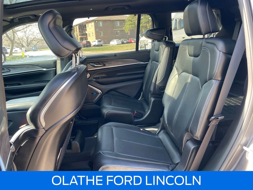 Used 2021 Jeep Grand Cherokee L Overland w/ Advanced Protech Group III image 31