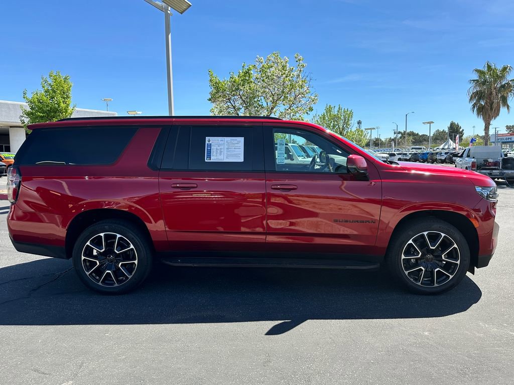 Used 2021 Chevrolet Suburban RST w/ Luxury Package image 9