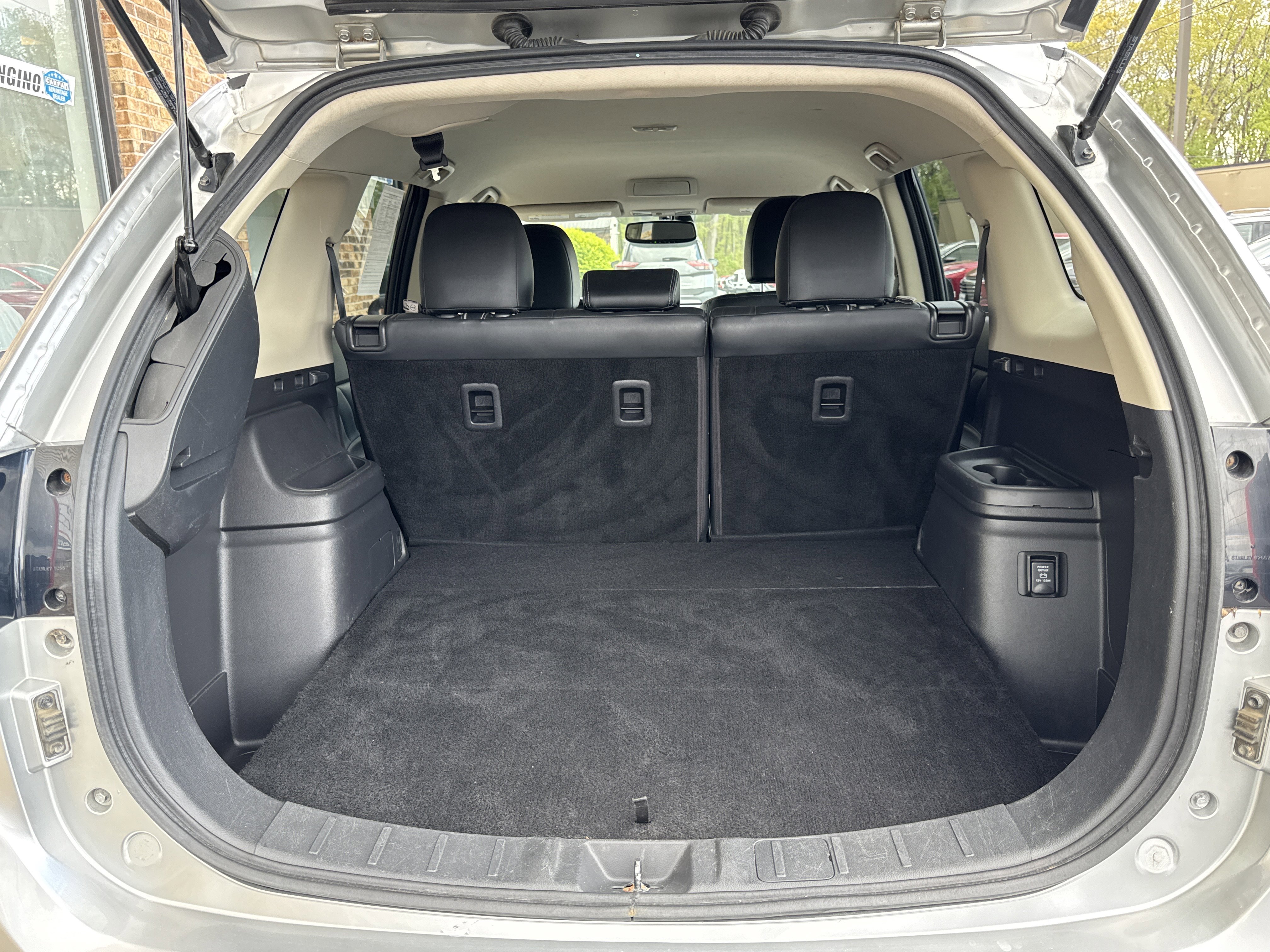 Used 2018 Mitsubishi Outlander SEL AWD/4WD image 11