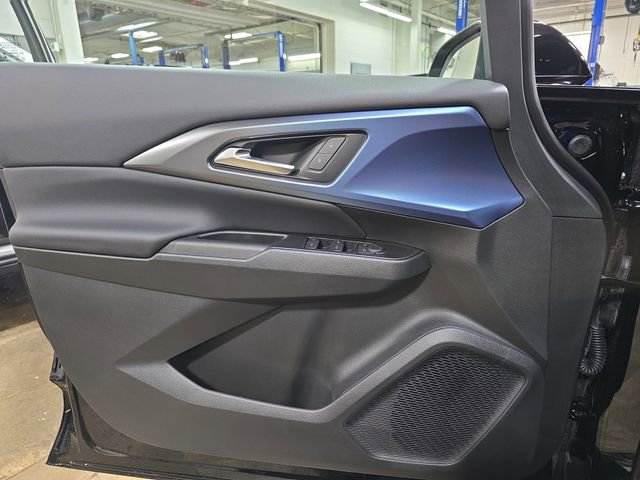 New 2026 Chevrolet Equinox EV LT image 28