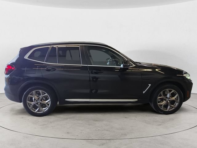 Used 2023 BMW X3 xDrive30i w/ Premium Package w/ZPA AWD/4WD image 4
