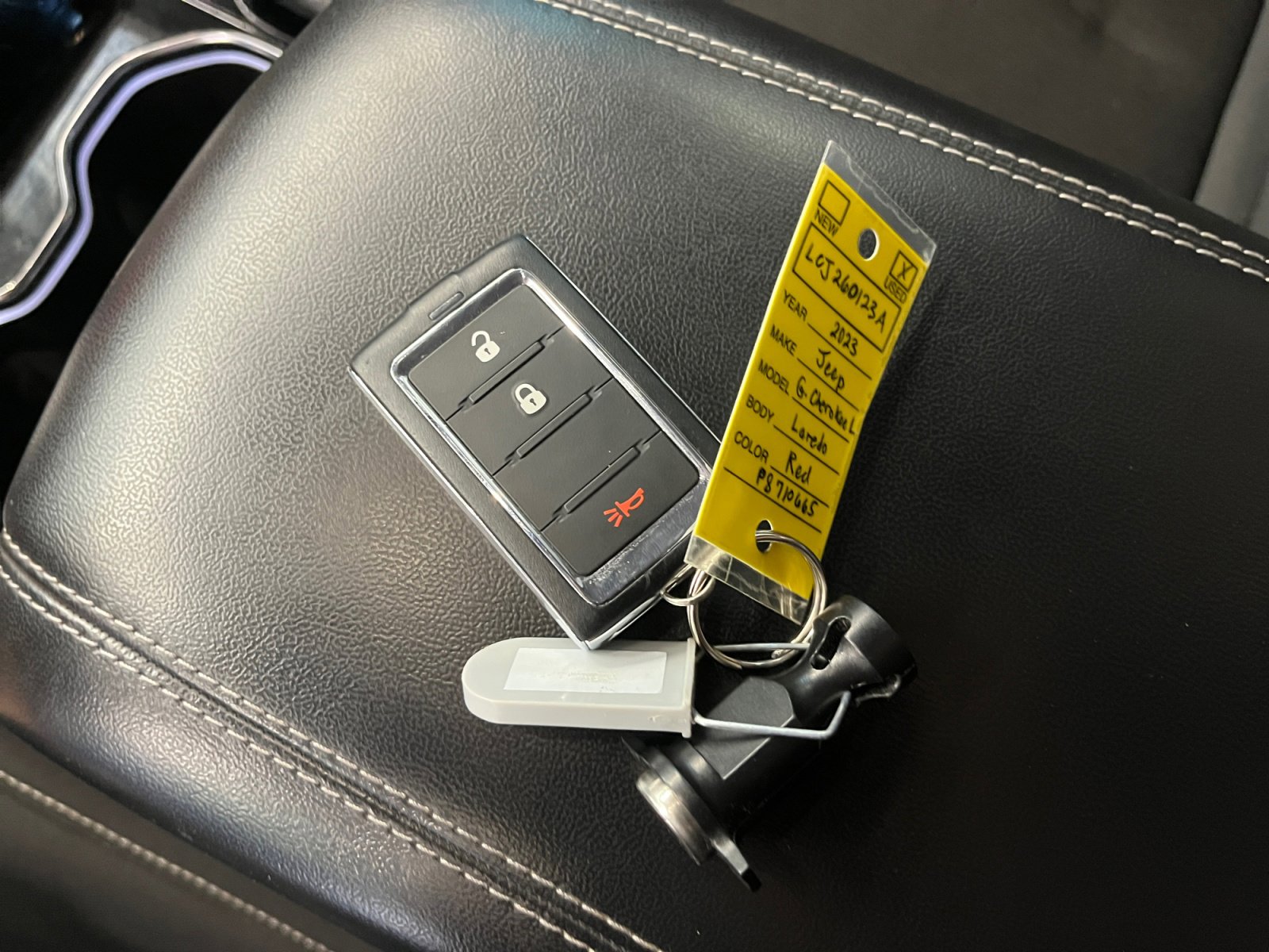 Used 2023 Jeep Grand Cherokee L Laredo AWD/4WD image 28