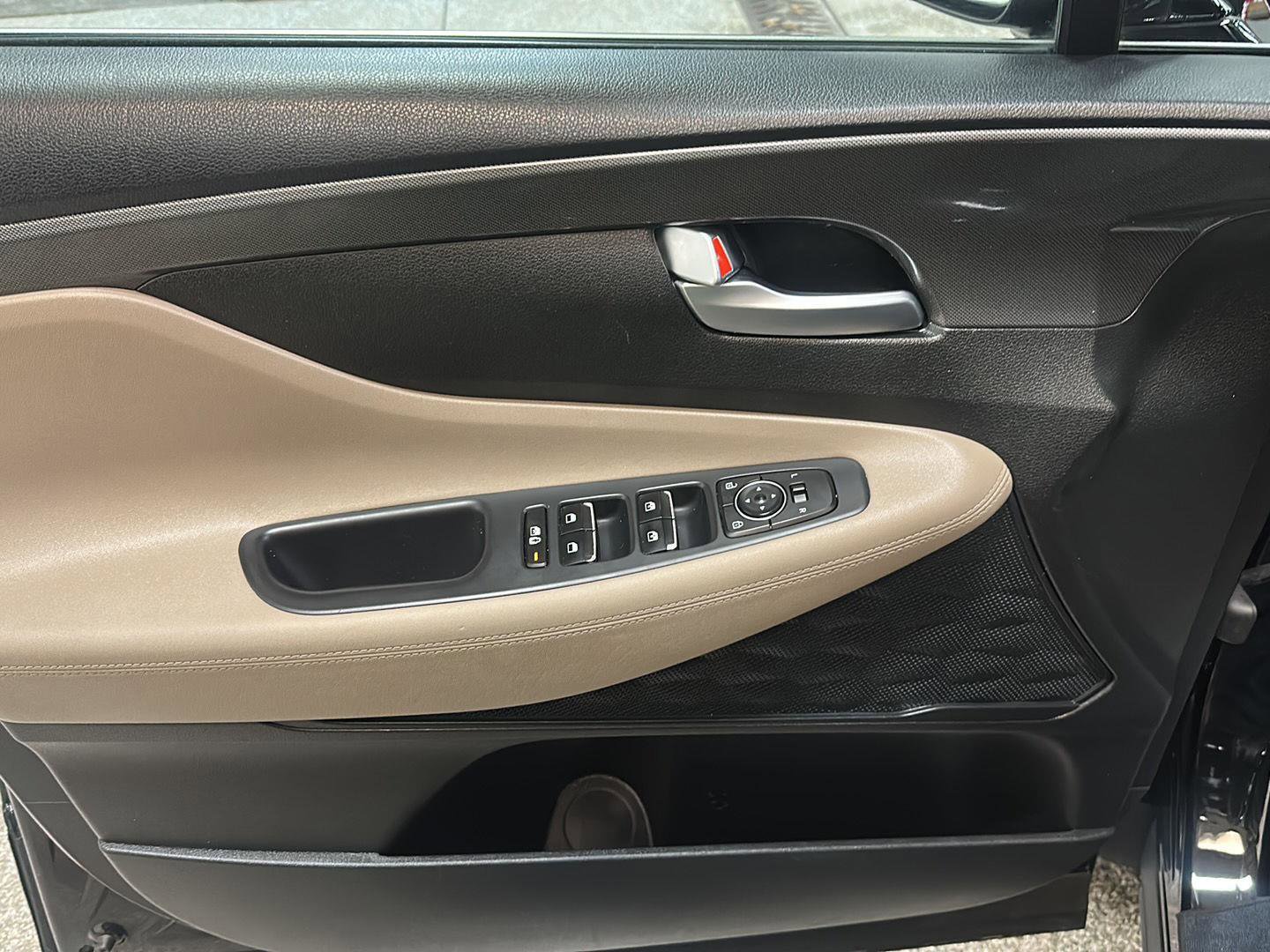 Used 2022 Hyundai Santa Fe SEL image 17