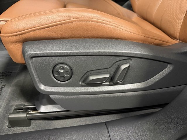 Used 2021 Audi Q5 2.0T Premium Plus w/ Premium Plus Package image 24