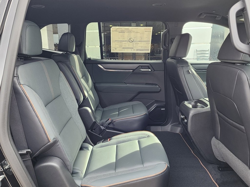 New 2026 GMC Acadia AT4 w/ Luxury Package image 46