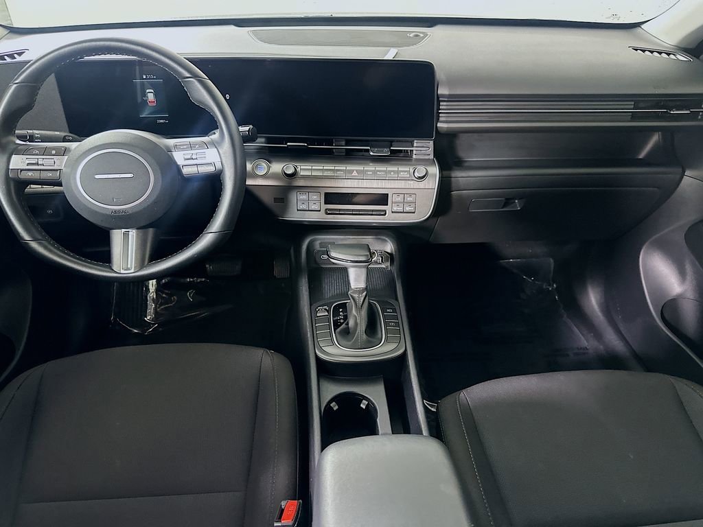 Used 2025 Hyundai Kona SEL FWD image 18