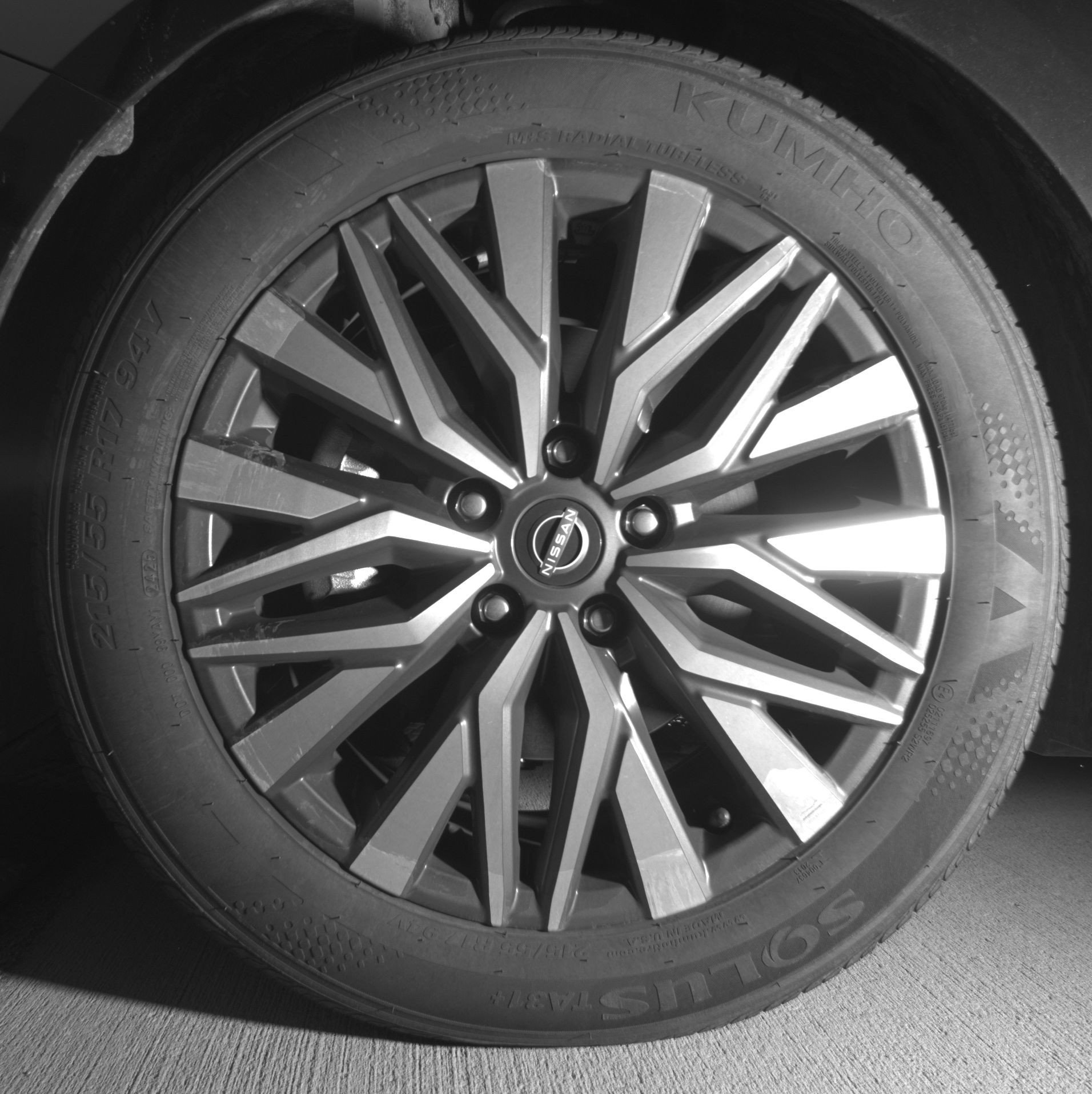 Used 2025 Nissan Altima 2.5 SV FWD image 12