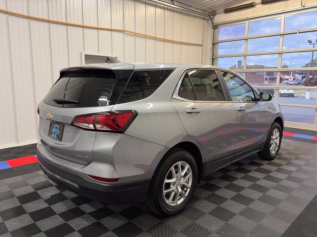 Used 2024 Chevrolet Equinox LT AWD/4WD image 4