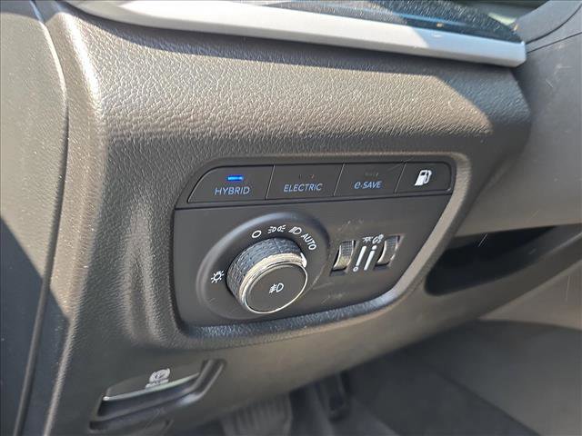 Used 2024 Jeep Grand Cherokee Trailhawk w/ Advanced Protech Group II image 8