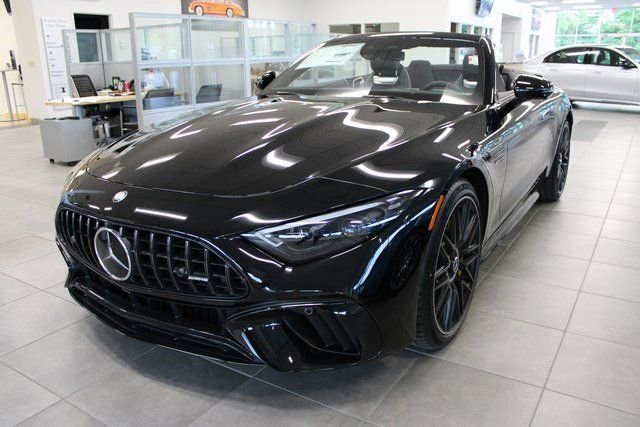 Used 2023 Mercedes-Benz SL 63 AMG 4MATIC image 3