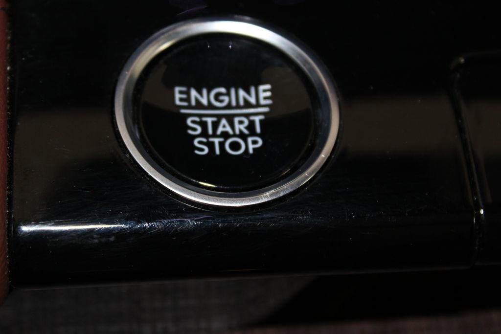 Used 2025 Lincoln Navigator Reserve image 57