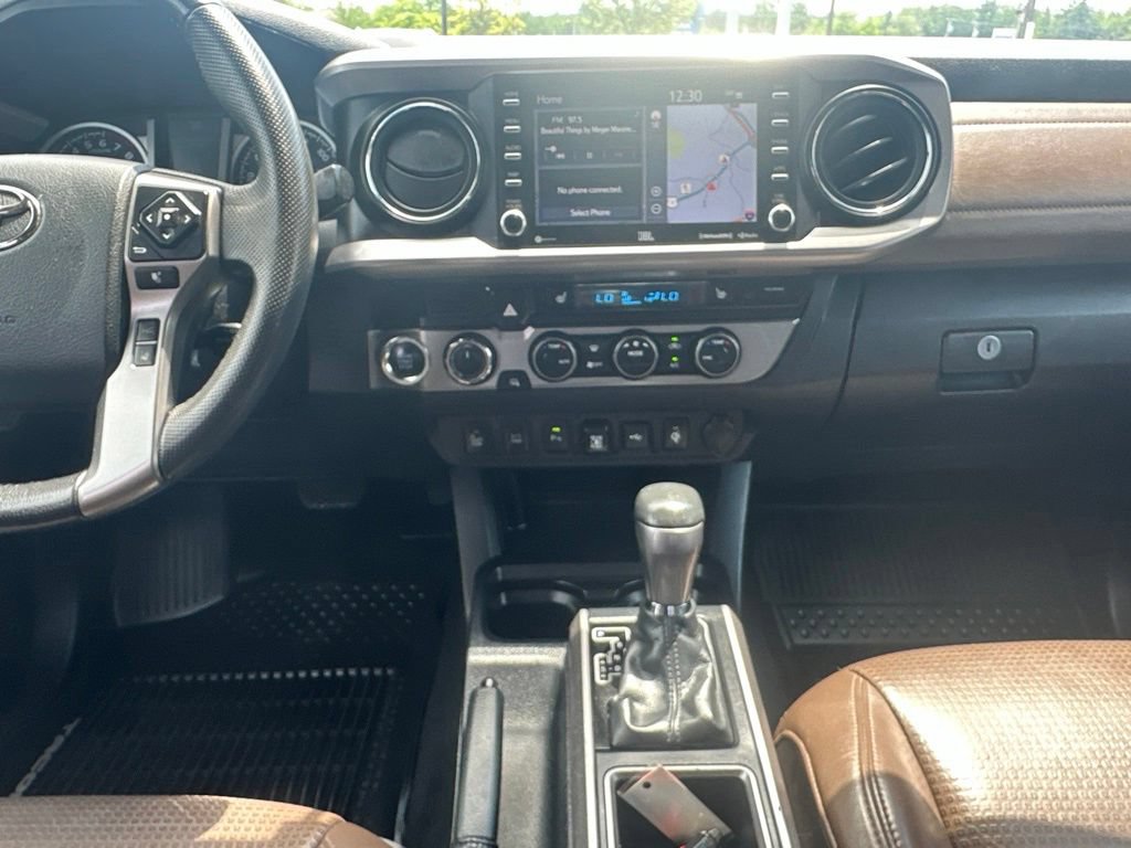 Used 2020 Toyota Tacoma Limited AWD/4WD image 17