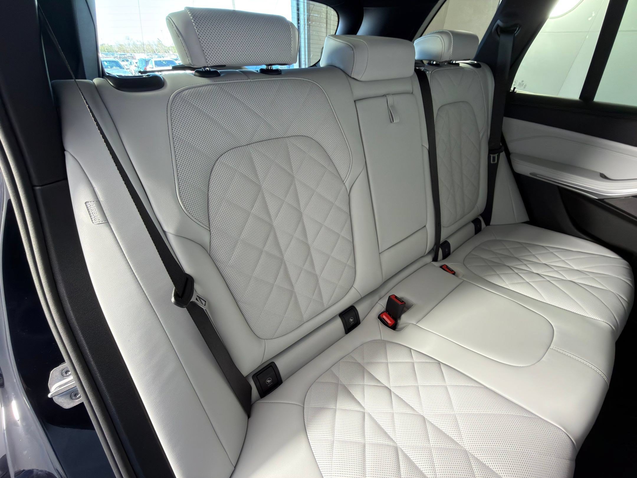 Used 2026 BMW X5 sDrive40i RWD image 32