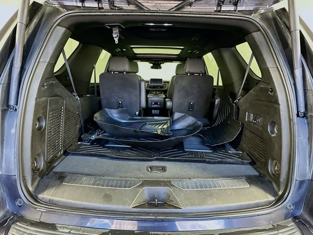 Used 2023 Chevrolet Tahoe Z71 w/ Luxury Package image 27