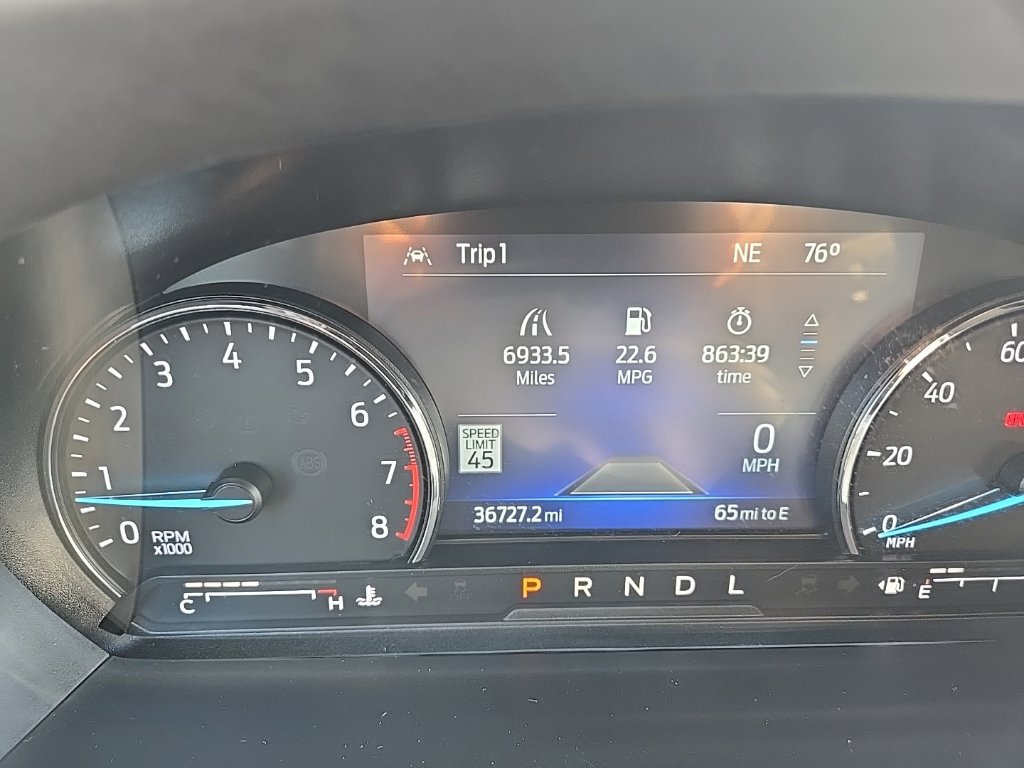 Used 2023 Ford Explorer XLT w/ Equipment Group 202A AWD/4WD image 25