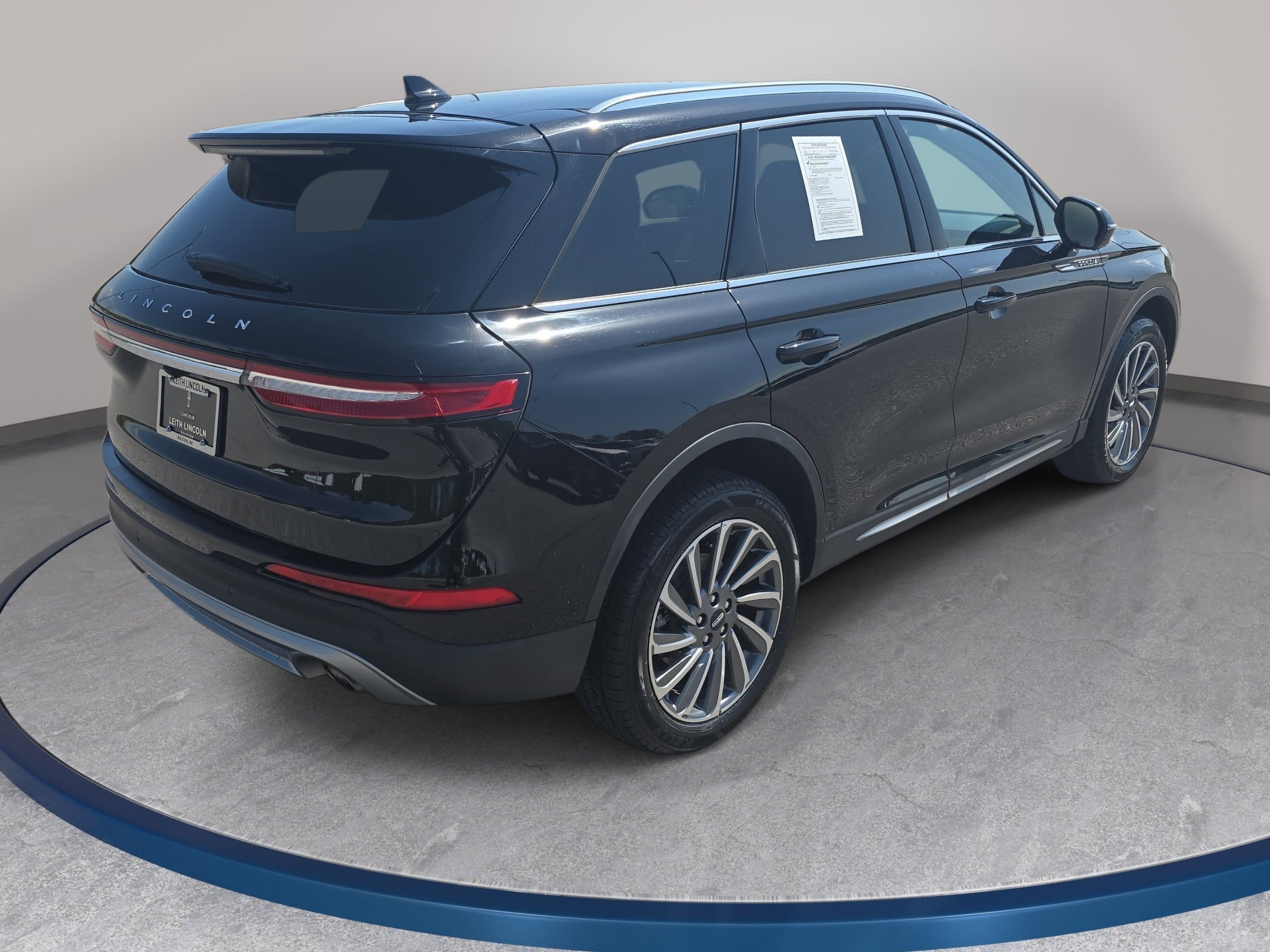 Certified 2024 Lincoln Corsair Reserve w/ Equipment Group 201A image 5