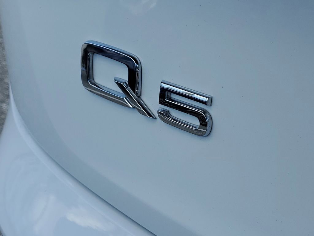 Certified 2024 Audi Q5 2.0T Premium w/ Convenience Package image 5