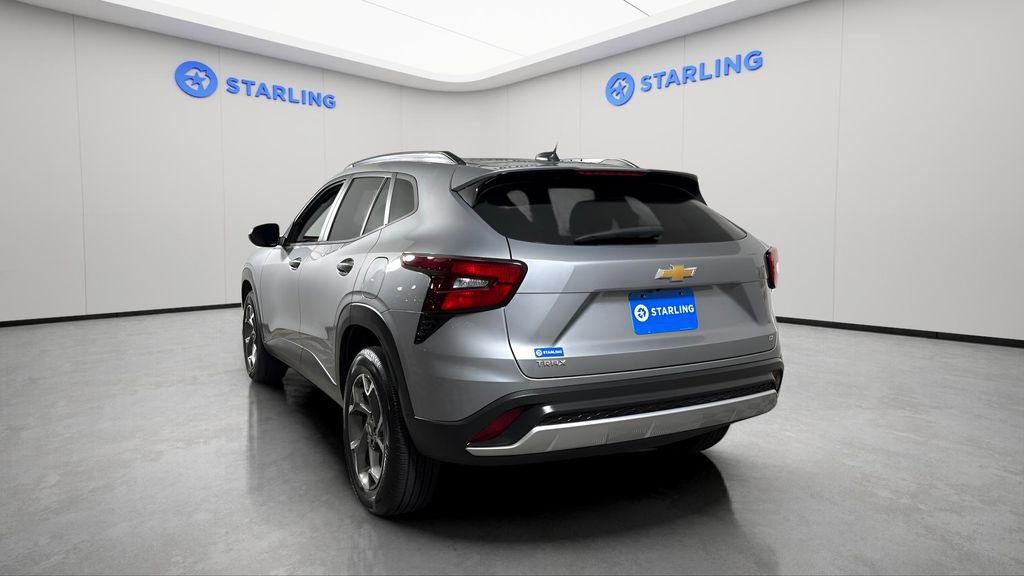 Certified 2024 Chevrolet Trax LT w/ LT Convenience Package image 6