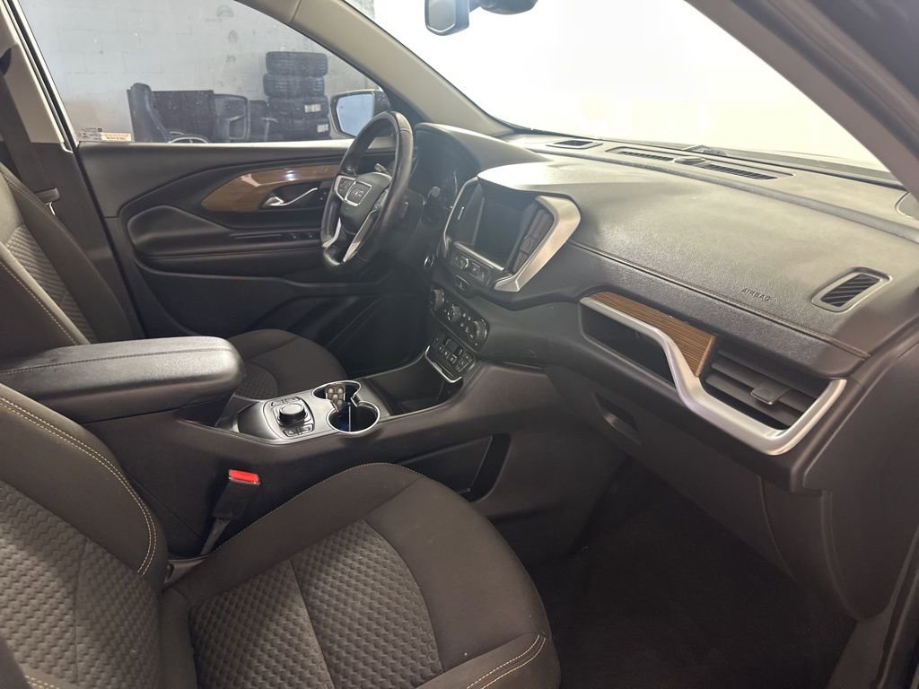 Used 2020 GMC Terrain SLE w/ Driver Convenience Package image 21