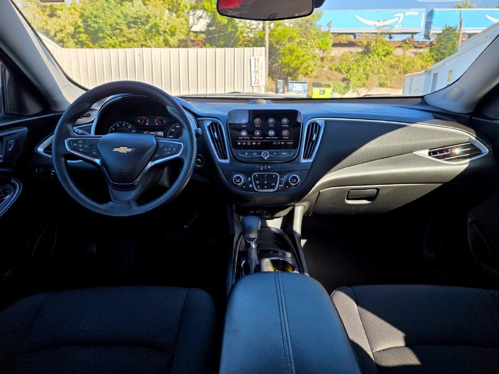 Used 2025 Chevrolet Malibu LT FWD image 29