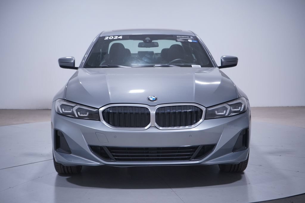 Used 2024 BMW 330i Sedan w/ Convenience Package RWD image 4