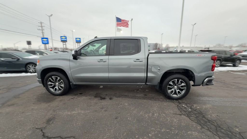 Used 2023 Chevrolet Silverado 1500 LT image 5